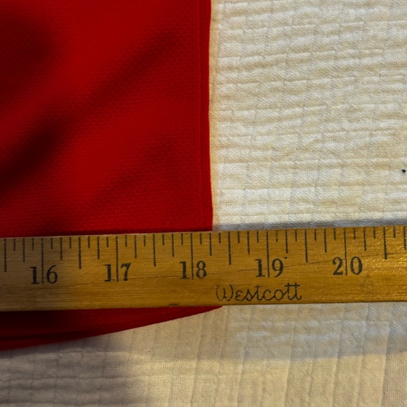 Ruby And Lace Women’s Red Chicago Bulls Logo Fashion Shirt Size Small Sports - Picture 8 of 11